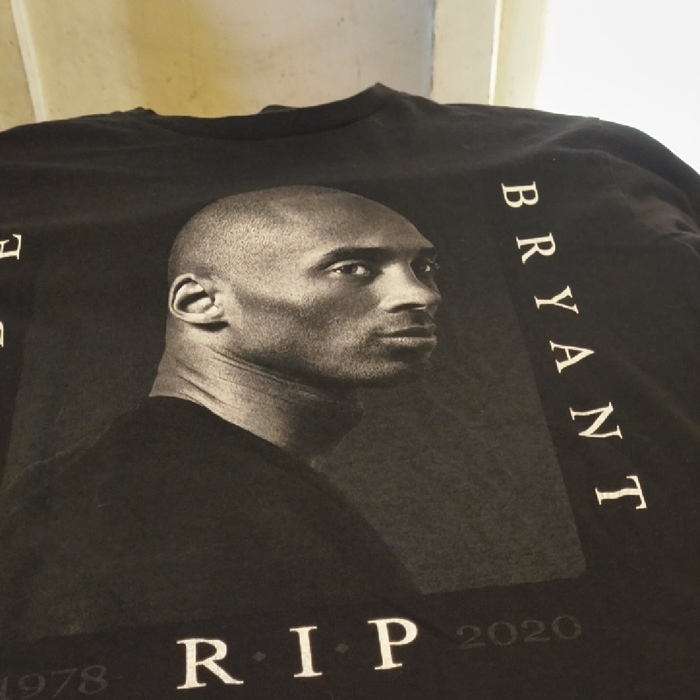 Kobe Bryant Rip T-shirt
